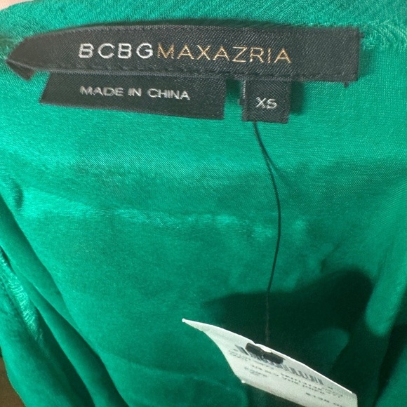 NWT BCBGMaxAzria Silk Blend Kelly Green Long Sleeve Surplice Faux Wrap Blouse XS - Picture 13 of 15
